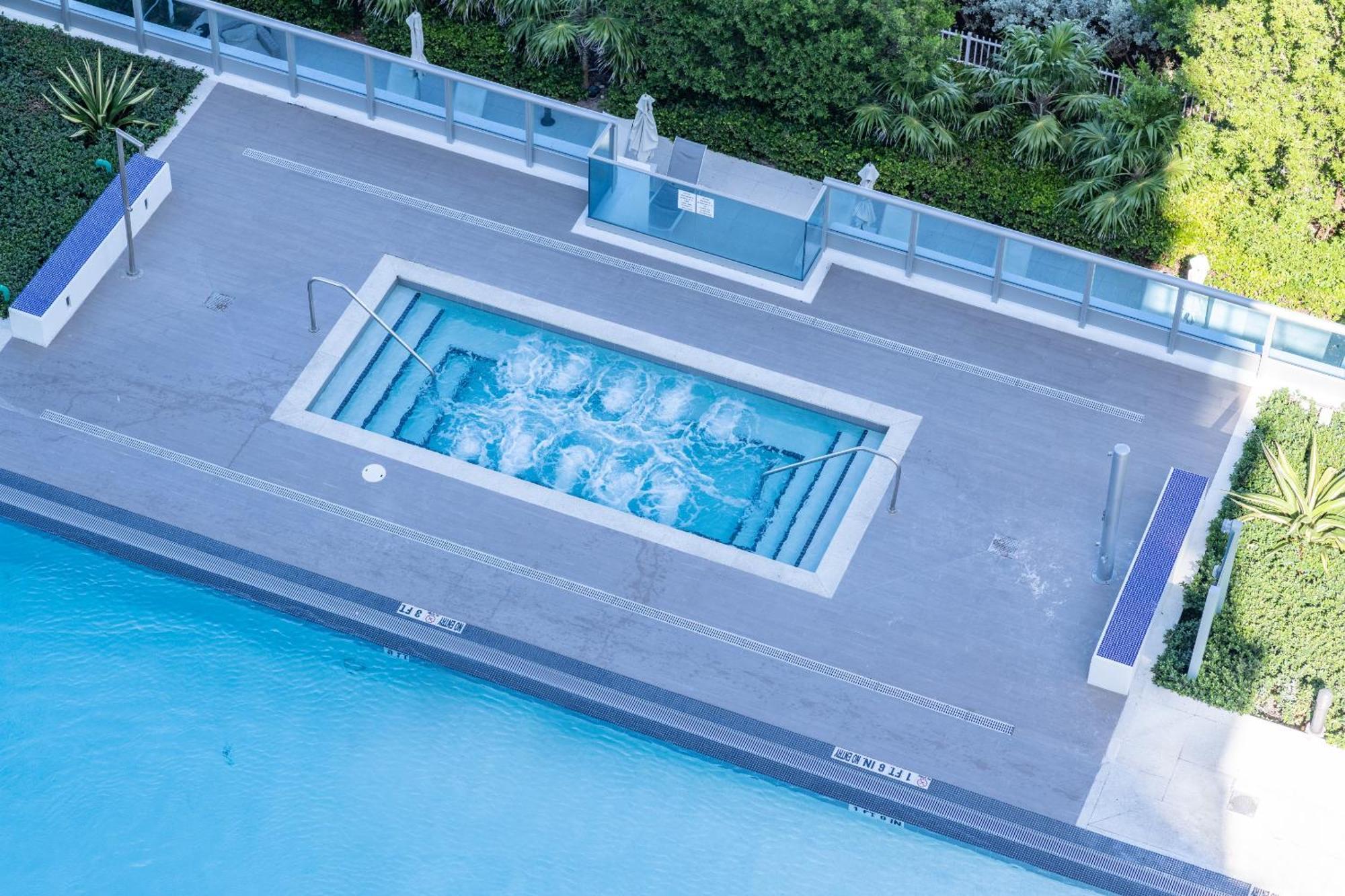 Bluebird Suites Monte Carlo Miami Beach Værelse billede