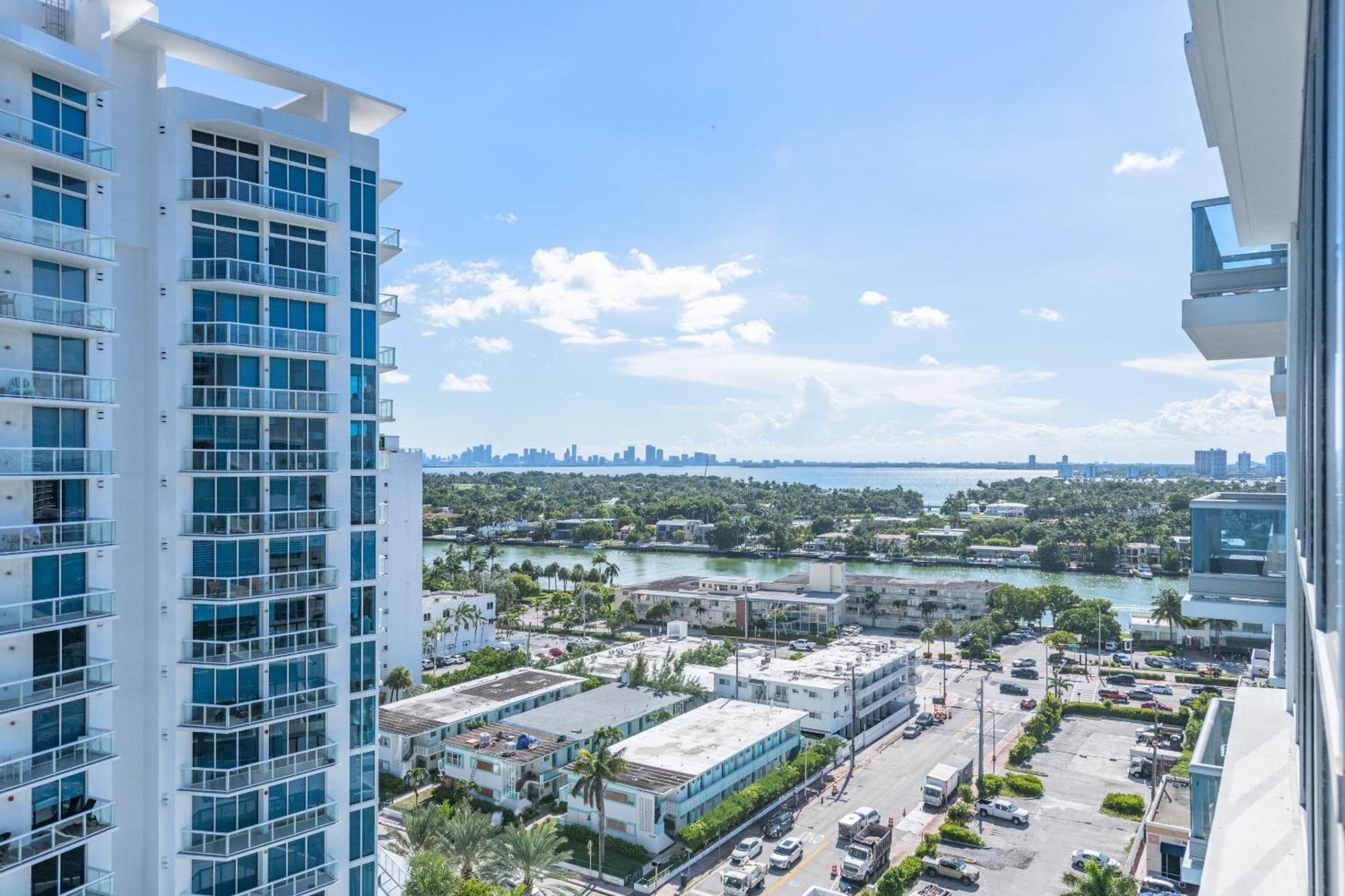 Bluebird Suites Monte Carlo Miami Beach Værelse billede