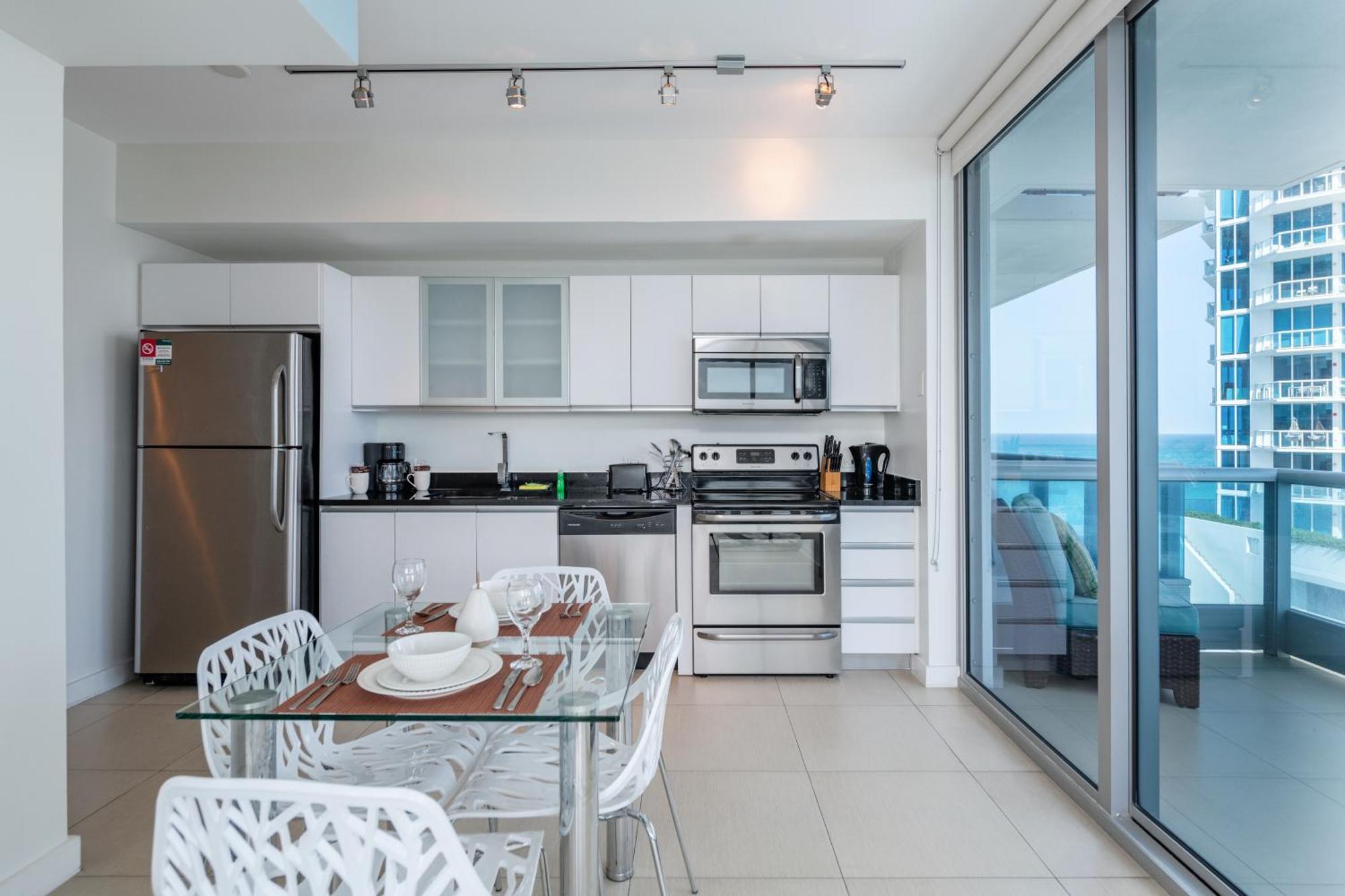Bluebird Suites Monte Carlo Miami Beach Værelse billede